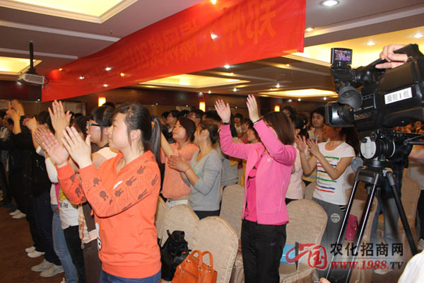 �����M(j��n)����Ӗ(x��n)��(ch��ng)�ص��҂�