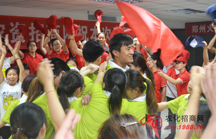 付出不亞于任何人的努力--端午節(jié)期間洗禮